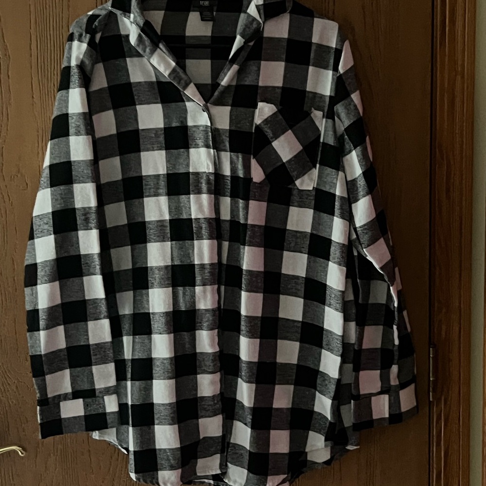 Rue21 Monochrome Plaid Shirt